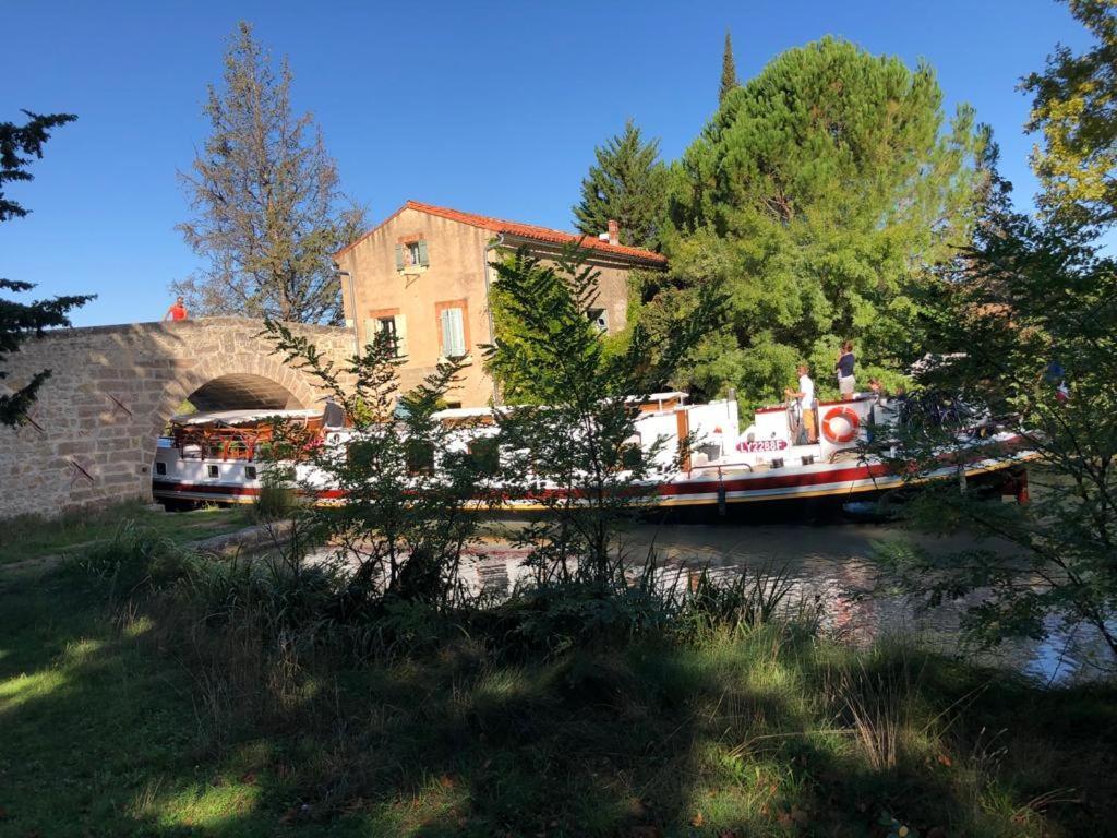 Le Relais De Pigasse Hotel Ouveillan Exterior photo